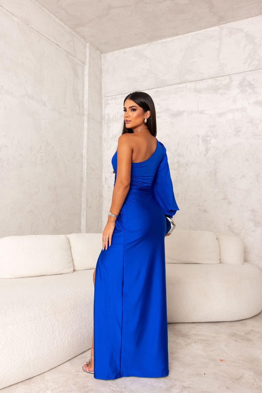 Rosea Elegant Silhouette Šaty