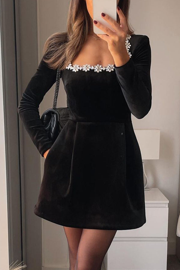Rosea Velvet Mini Šaty